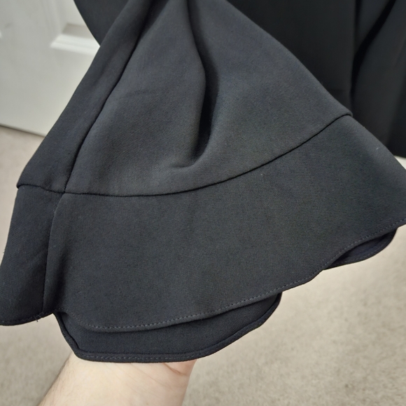 Stella McCartney Flounce Ruffle Hem Bell Sleeved Black Blouse - Picture 2 of 3